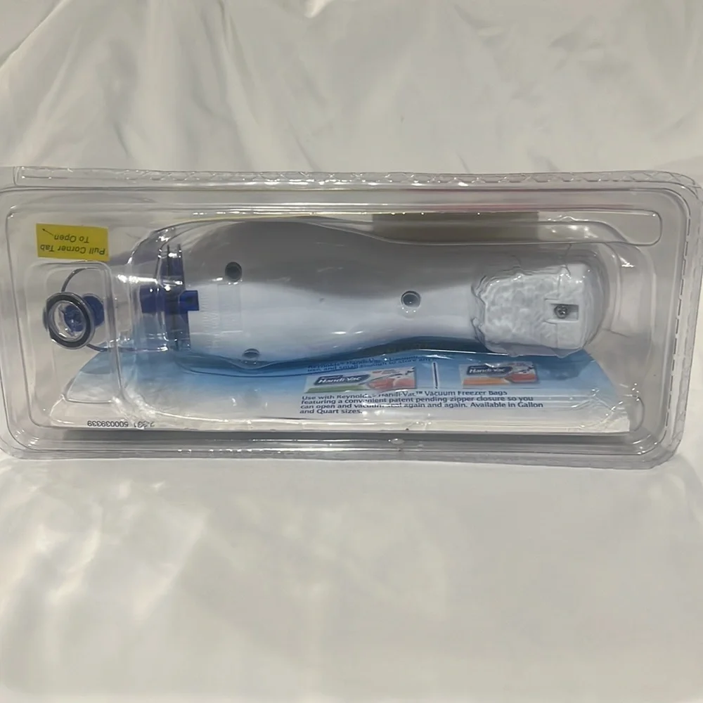 Reynolds’s Handi-Vac Vacum Sealer starter Kit Brand‎ New